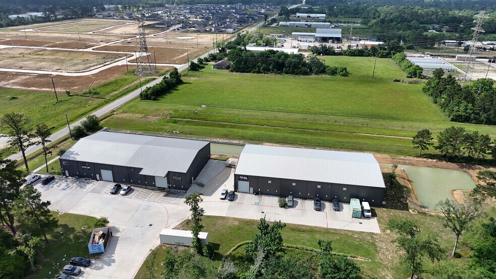 More Photos Of 1014 Lizzie Ln, Tomball Warehouse For Lease