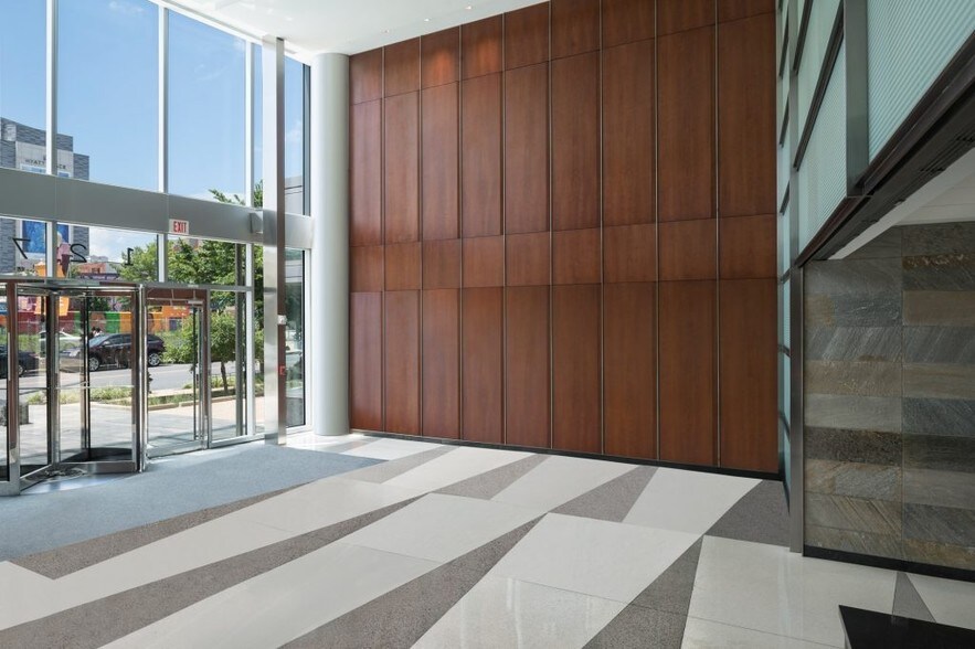 More Photos Of 1275 1st St NE, Washington Office For Lease