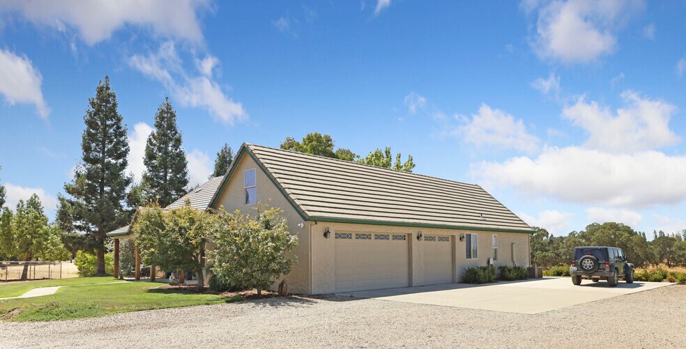 More Photos Of 24521 N McIntire Rd, Clements Land For Sale