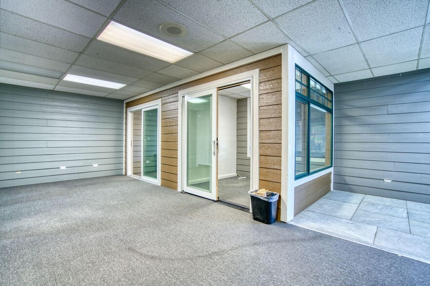 More Photos Of 950 Simms St, Lakewood Unknown For Lease