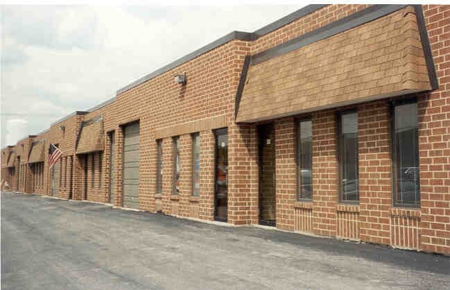 More Photos Of 840-876 N Ridge Ave, Lombard Warehouse For Lease