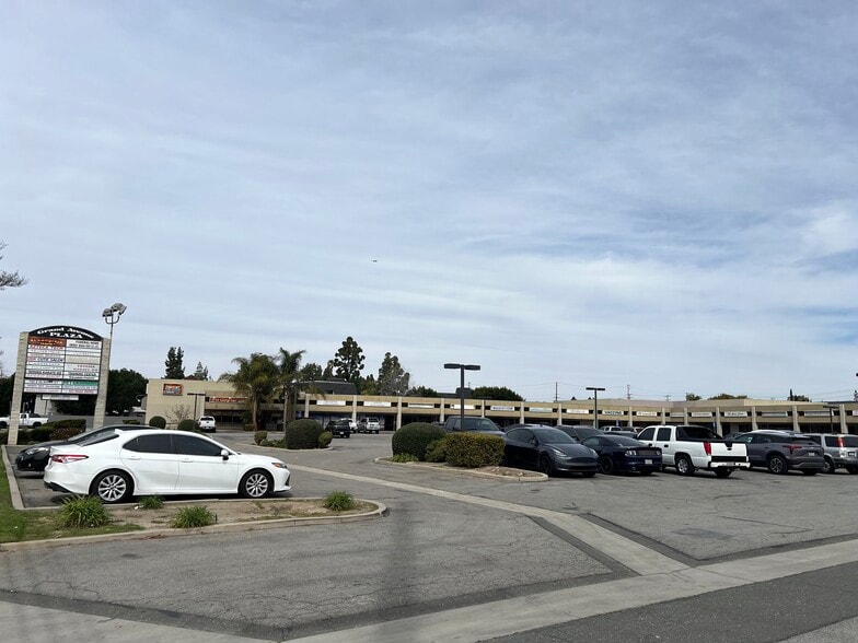 More Photos Of 2521-2525 N Grand Ave, Santa Ana Unknown For Lease