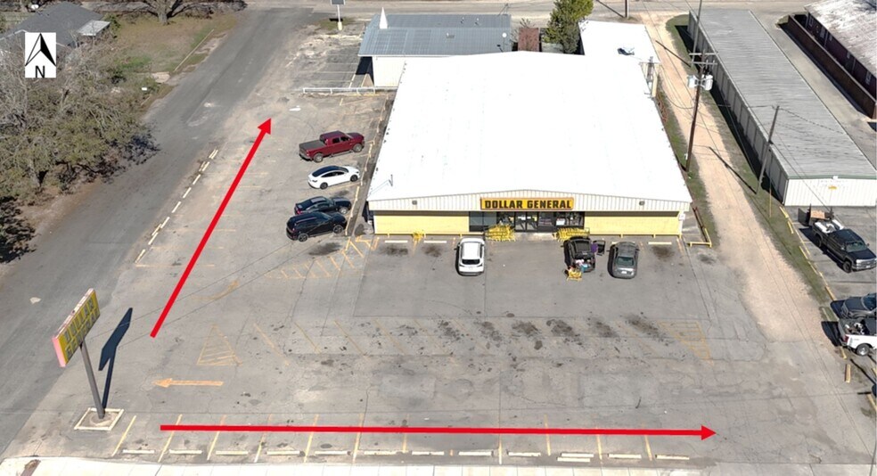 More Photos Of 1301 NE Loop 230, Smithville Freestanding For Sale