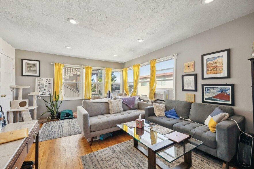 More Photos Of 1412-1416 9th St, Berkeley Apartments For Sale