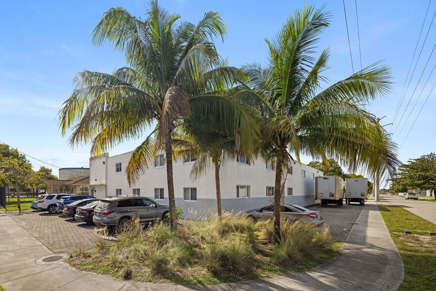 More Photos Of 17890 NW 29th Ct, Miami Gardens Warehouse For Sale