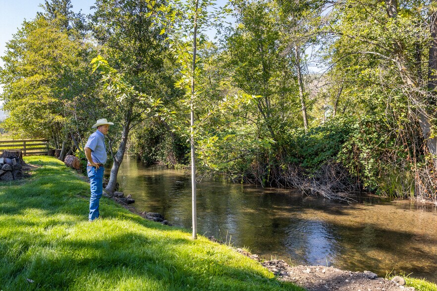 More Photos Of 41406 Lonquist Ln, Hat Creek Land For Sale