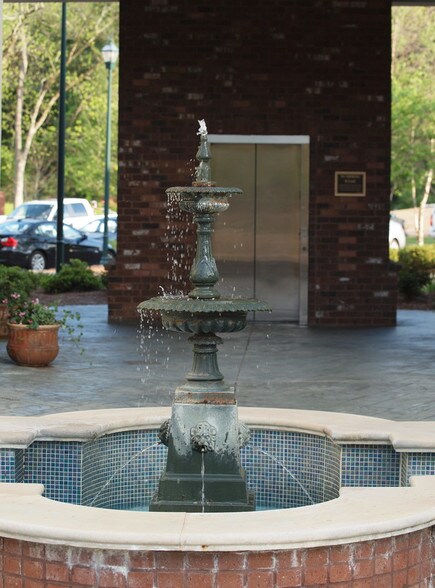 More Photos Of 113-115 W Jackson Ave, Ridgeland Unknown For Lease