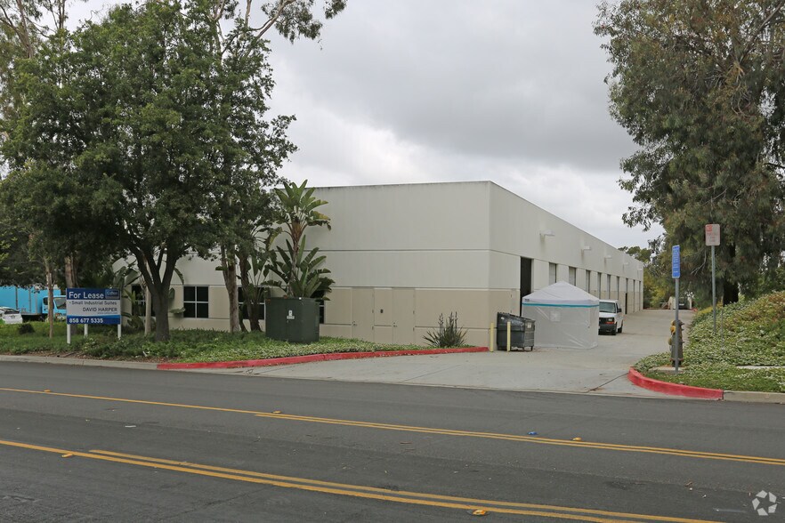 More Photos Of 13670 Danielson St, Poway Warehouse For Lease
