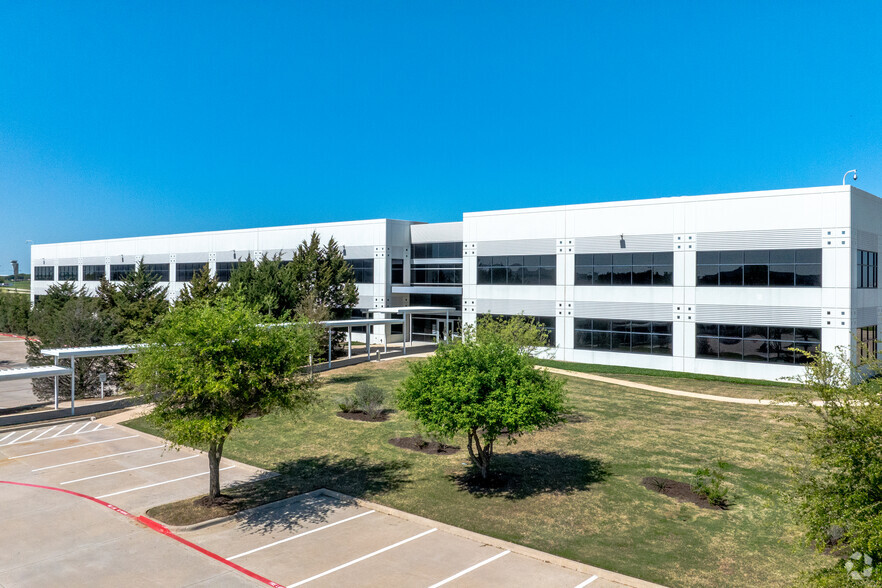 Primary Photo Of 14600 Heritage Pky, Fort Worth Office For Sale