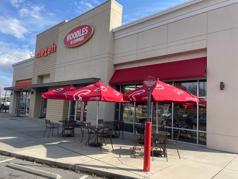 More Photos Of 8926 JM Keynes Dr, Charlotte Restaurant For Sale