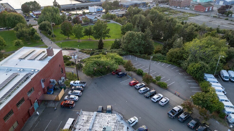 More Photos Of 215 Prospect St, Bellingham Office For Sale