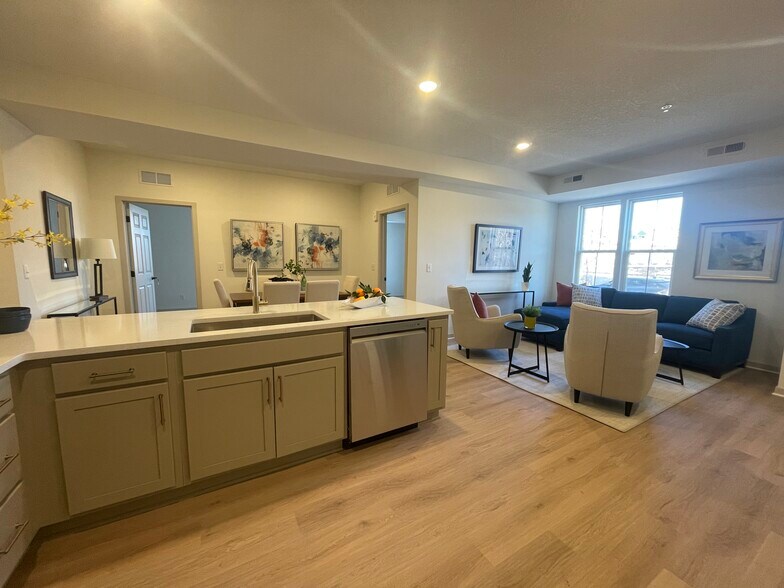 More Photos Of 814 6th St SE, Minneapolis Apartments For Sale