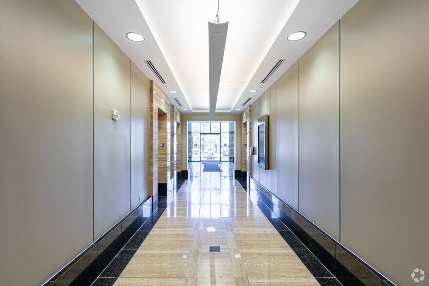 More Photos Of 2501 20th Pl S, Birmingham Office For Lease