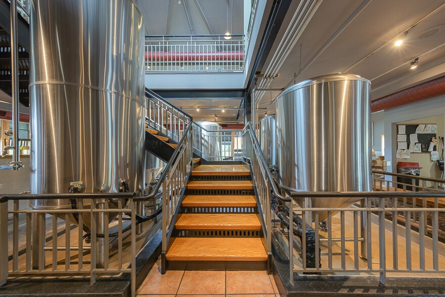 More Photos Of 3 Main St, New Paltz Restaurant For Sale