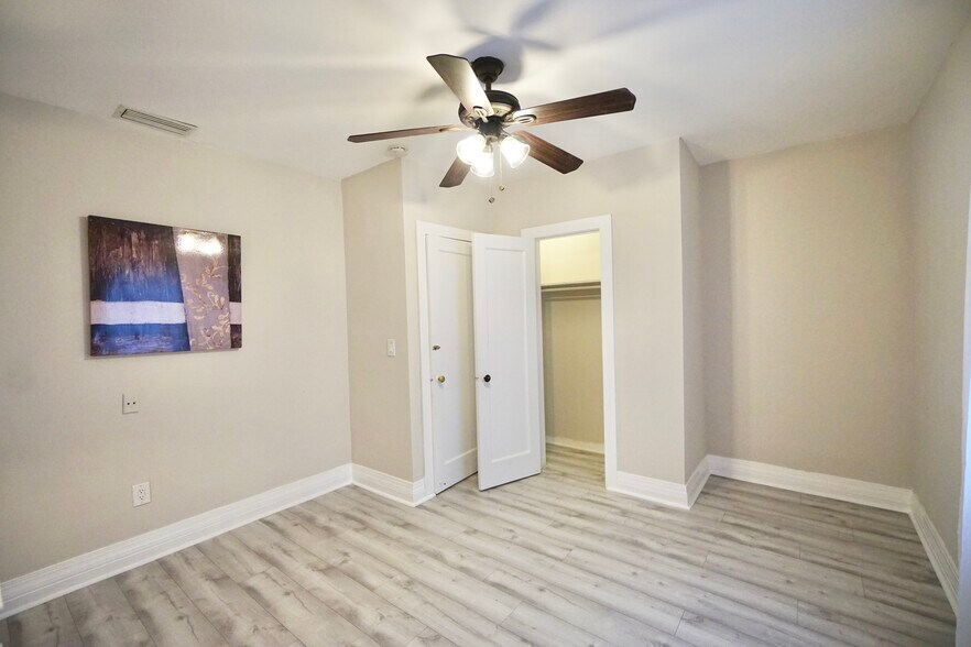 More Photos Of 931 N J St, Lake Worth Beach Apartments For Sale