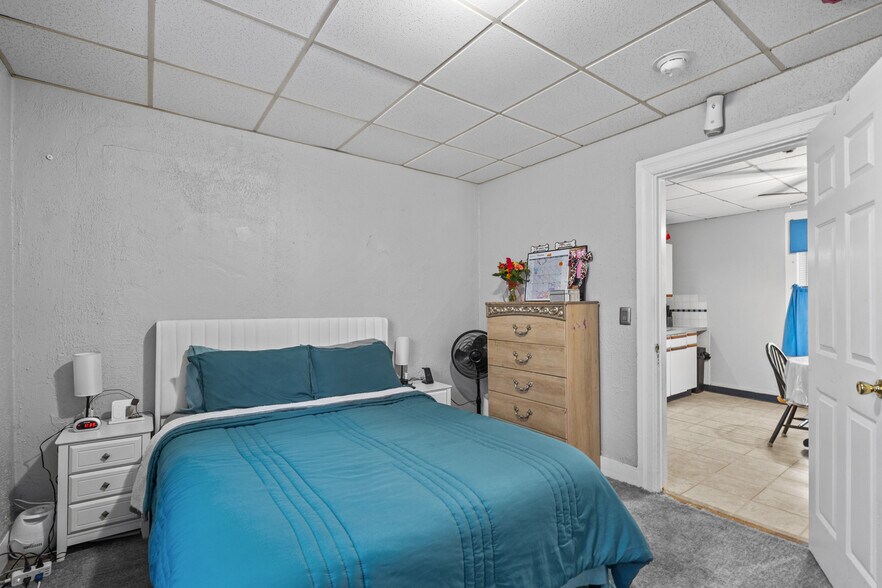 More Photos Of 79 Hamlet Ave, Woonsocket Apartments For Sale