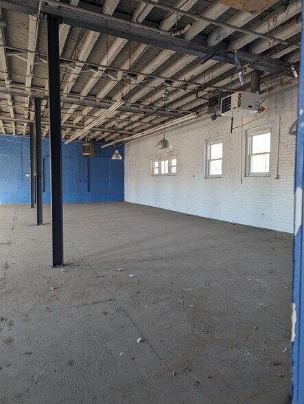 More Photos Of 13-31 New York Ave, Newark Industrial For Sale