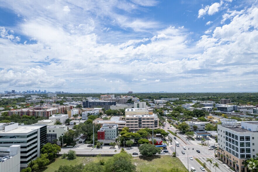 More Photos Of 6141 Sunset Dr, South Miami Medical For Lease