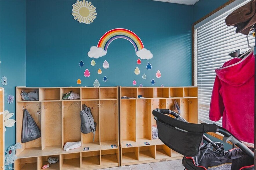 More Photos Of 1800 Grand Central Ave, Vienna Office For Sale