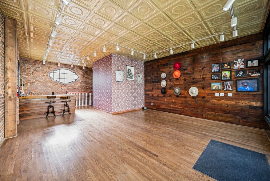 More Photos Of 306 Wilburn st, Nashville Restaurant For Sale