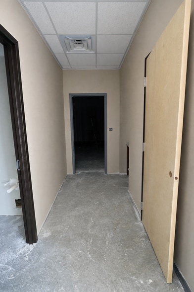 More Photos Of 4885 Warehouse Way, Cumming Showroom For Sale