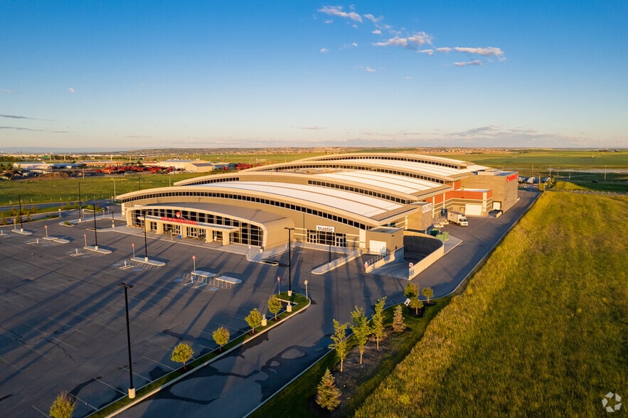 More Photos Of 260300 Writing Creek Cres, Balzac Storefront Retail Office For Sale