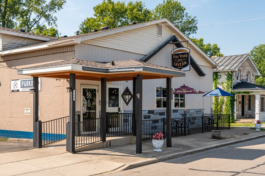 More Photos Of 108-111 W Main St, Medway Restaurant For Sale