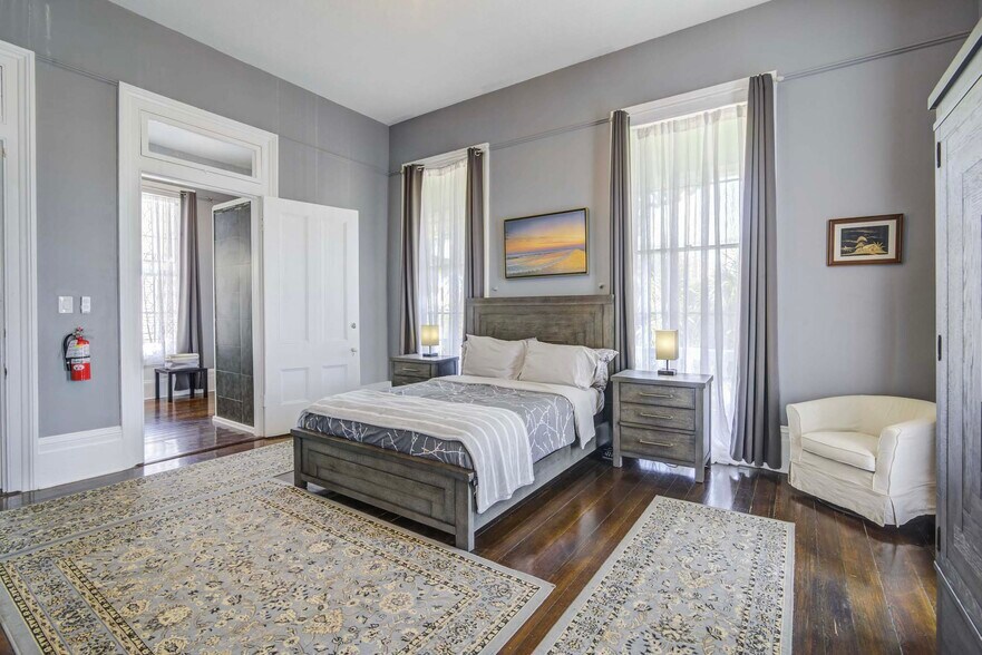 More Photos Of 1502 Market St, Galveston Hospitality For Sale