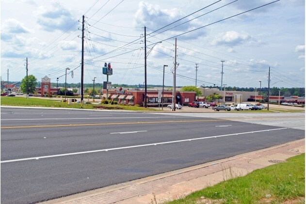 More Photos Of 103 W Loop 281, Longview General Retail For Lease