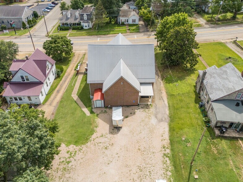 More Photos Of 408 W Main St, Park Hills Religious Facility For Sale