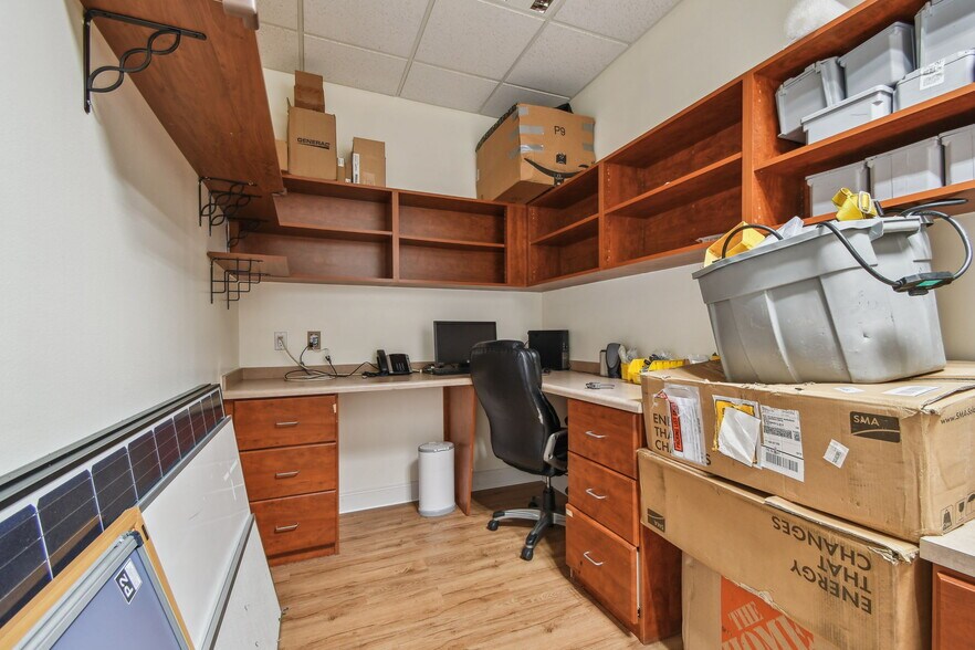 More Photos Of 10901 Danka Cir N, Saint Petersburg Office For Sale