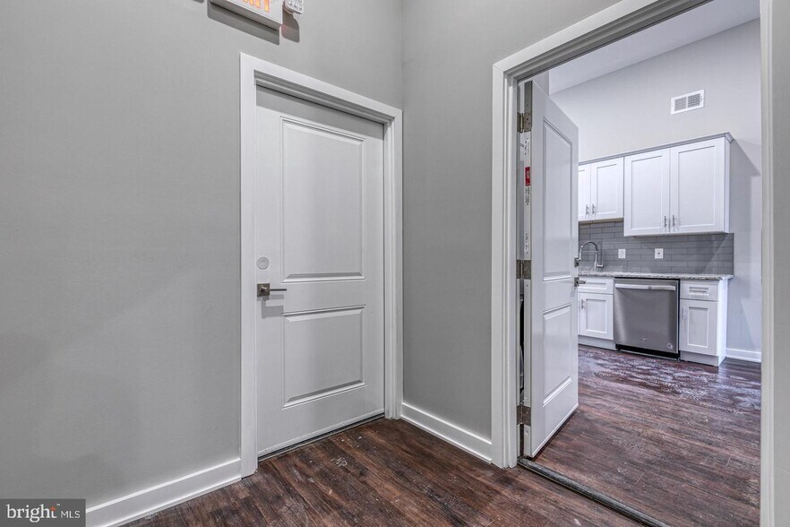 More Photos Of 1316 S Broad St, Philadelphia Apartments For Sale