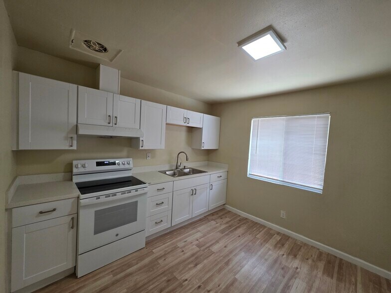 More Photos Of 541-553 Admiral Callaghan Ln, Vallejo Apartments For Sale