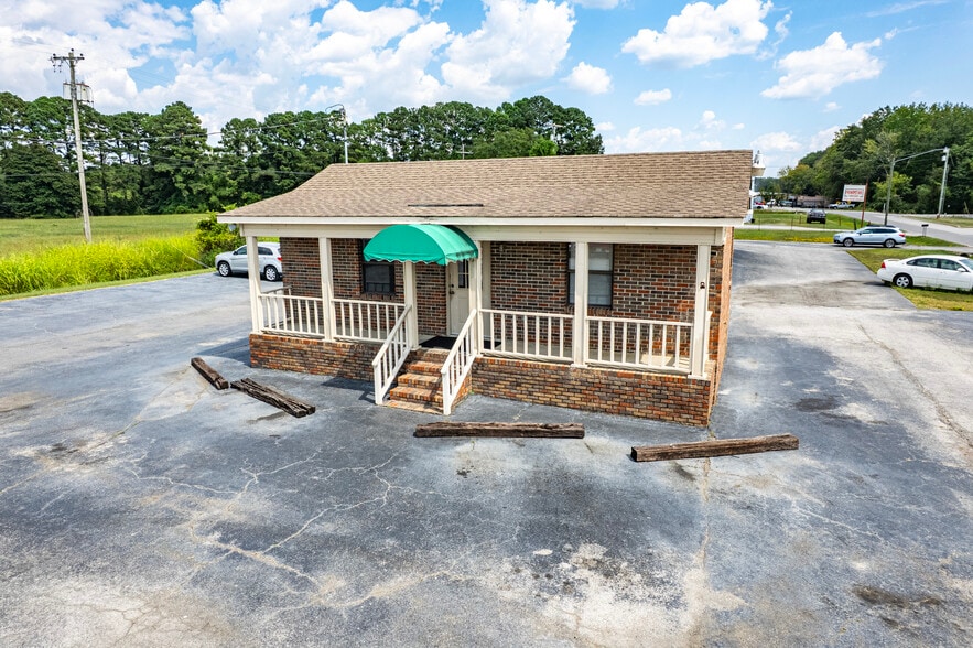 More Photos Of 3420 Highway 31 S, Decatur General Retail For Sale