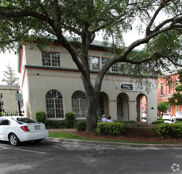 More Photos Of 500 Centre St, Fernandina Beach Office For Sale