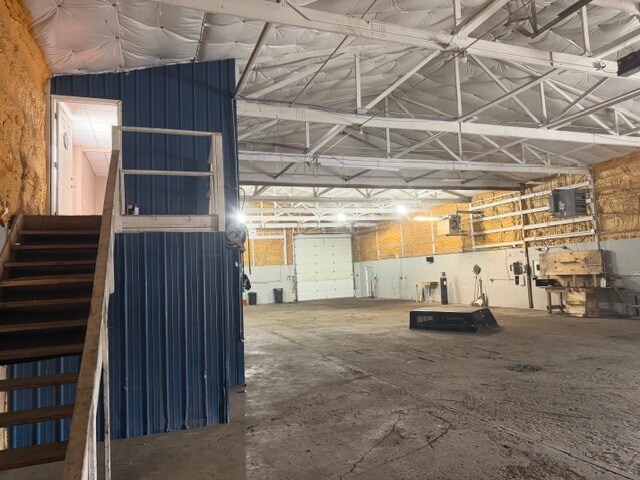 More Photos Of 11116-11118 W 189th Pl, Mokena Warehouse For Lease