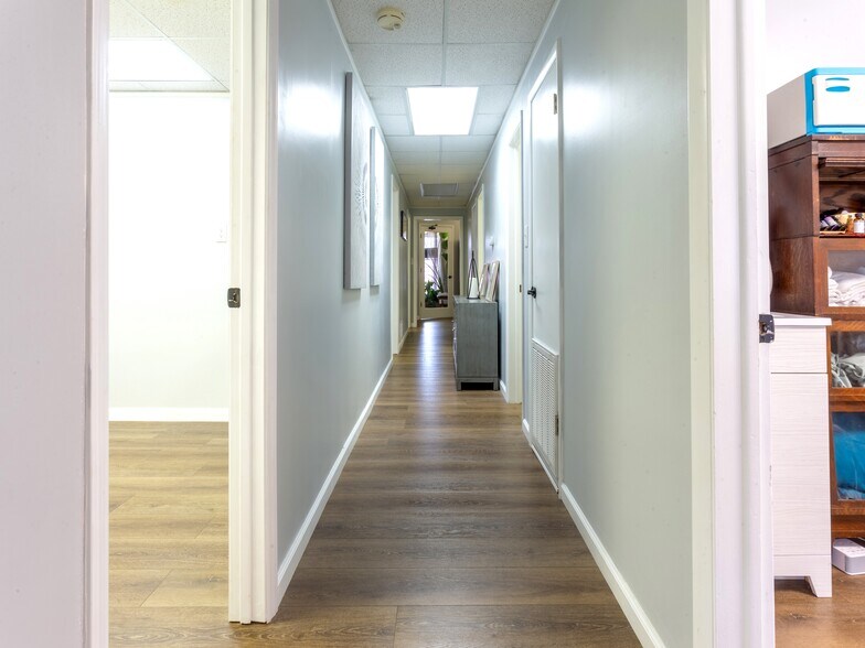 More Photos Of 5 Doctors Park, Asheville Medical For Lease