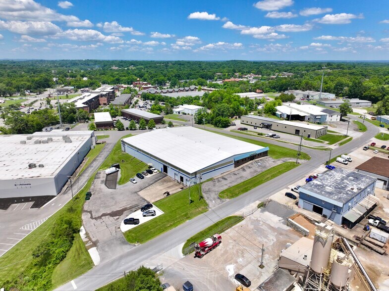 More Photos Of 492 Industrial Dr, Mount Juliet Warehouse For Lease