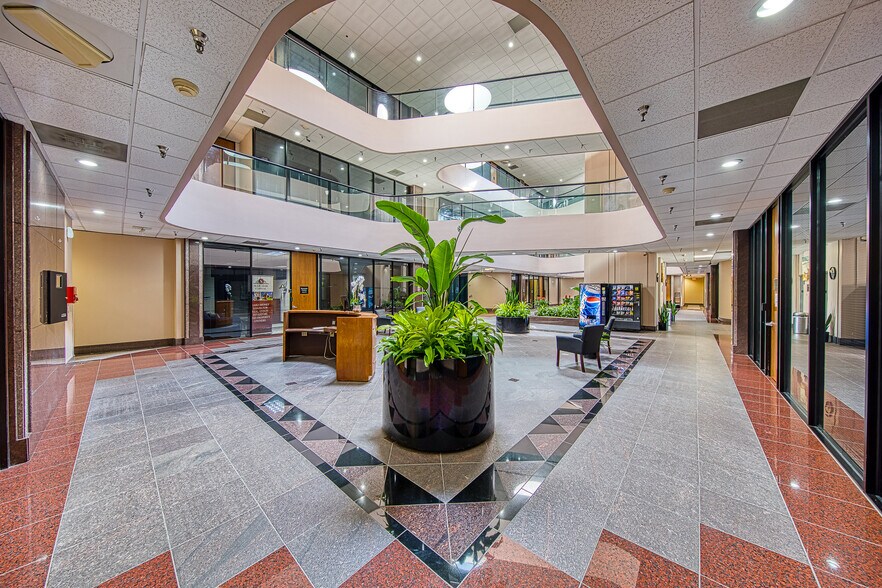 More Photos Of 1300 N Sam Houston Pky E, Houston Office Residential For Lease