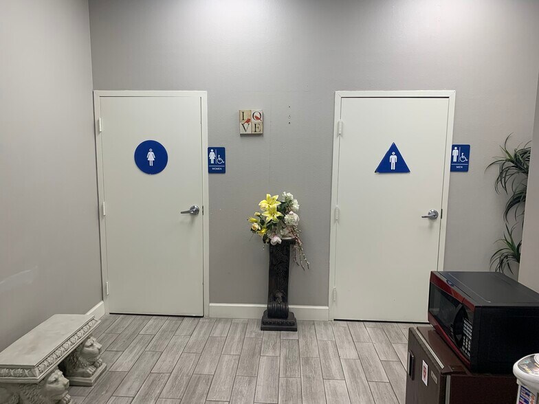 More Photos Of 8351 Katella Ave, Stanton Showroom For Sale