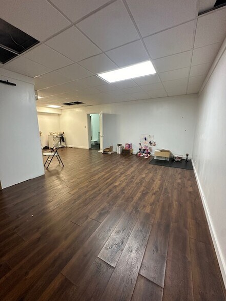 More Photos Of 530 E 3rd St, Hobart Storefront For Sale