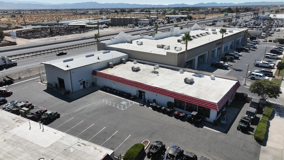 More Photos Of 13815 Park Ave, Victorville Warehouse For Lease