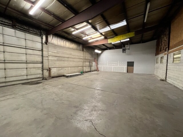 More Photos Of 4012 Main St, Mchenry Warehouse For Sale