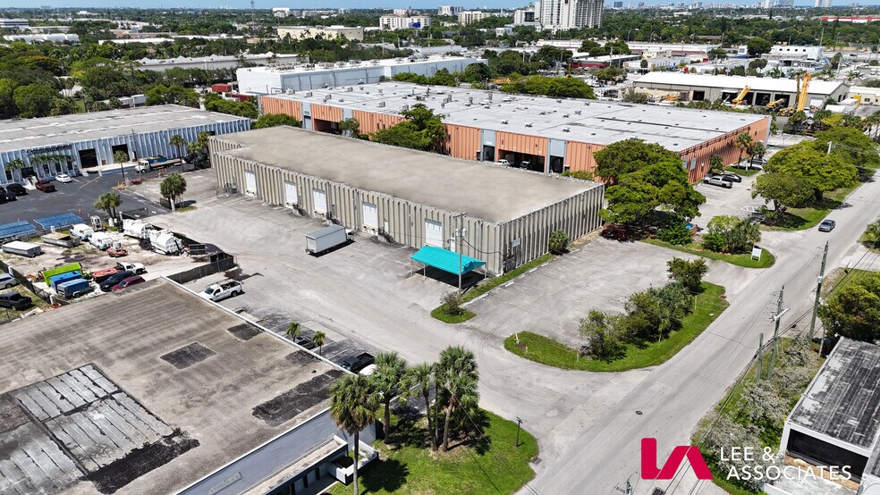 More Photos Of 1401 SW 8th St, Pompano Beach Warehouse For Lease