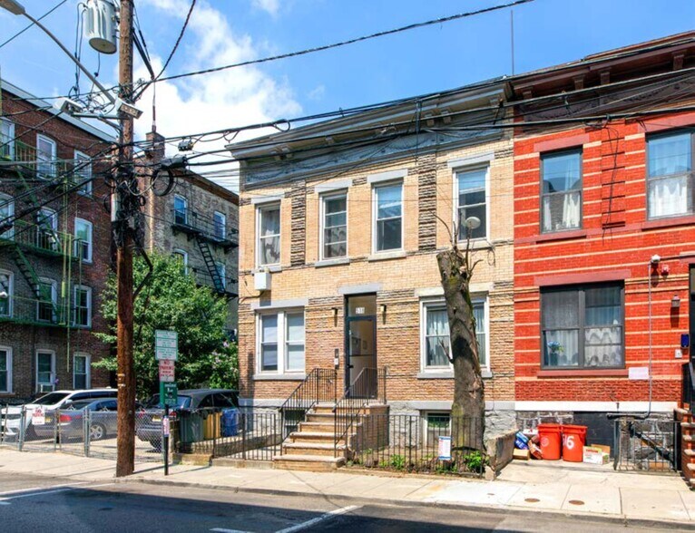 More Photos Of 518 9th St, Union City Apartments For Sale