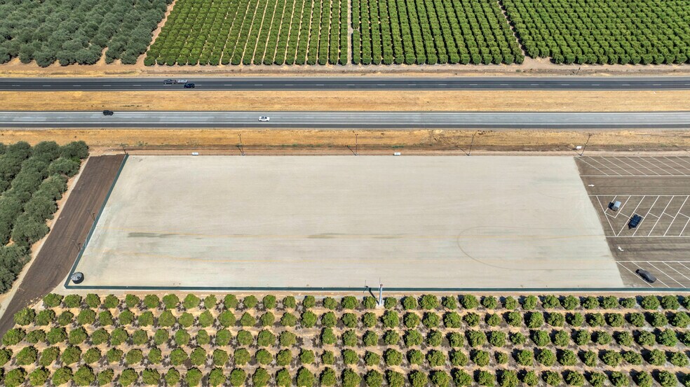 More Photos Of 2150 Prospect st, Porterville Land For Lease