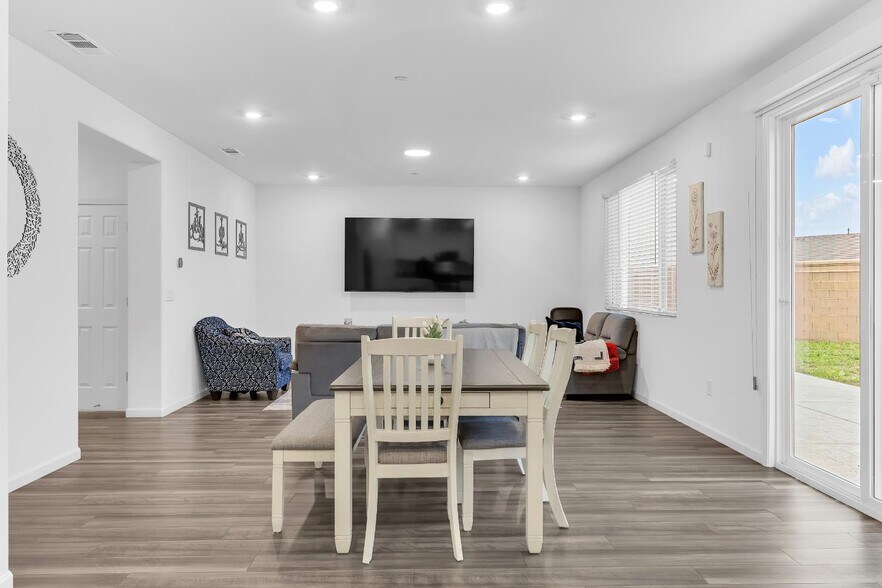 More Photos Of 3600 Pride Way, Stockton Multifamily For Sale