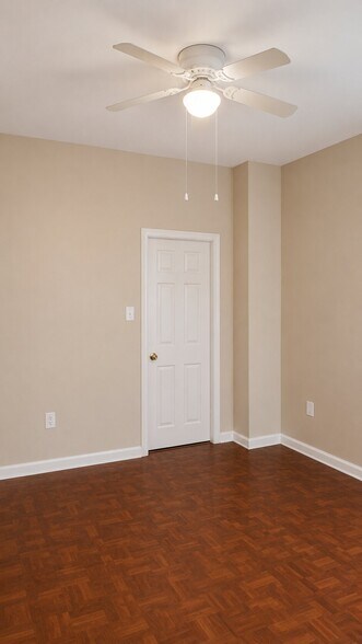 More Photos Of 7020 Woodland Ave, Philadelphia Apartments For Sale