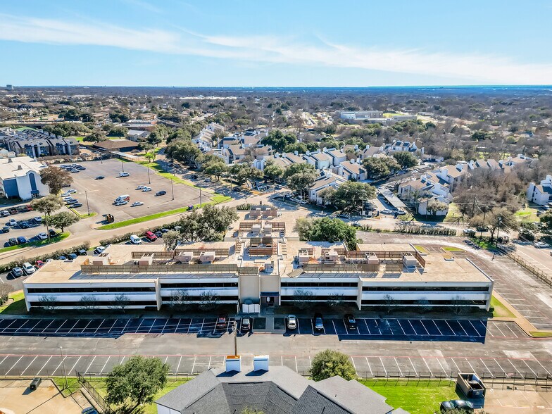 More Photos Of 11325 Pegasus St, Dallas Office For Sale