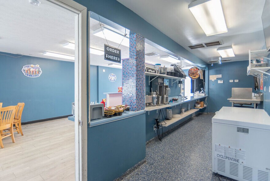 More Photos Of 789 E Morgan St, Martinsville Restaurant For Sale